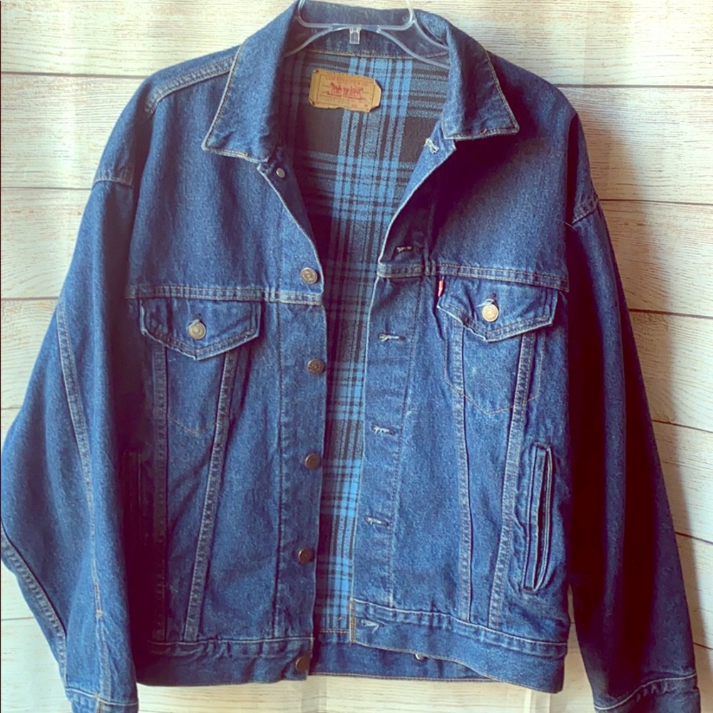 Vintage Levi denim trucker jacket flannel lined